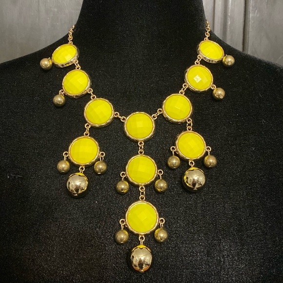 Maurices Acrylic yellow button beads with gold tone beads necklace - Picture 1 of 6